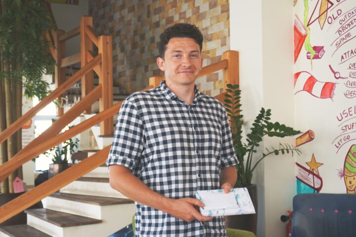 How-to-organize-your-surprise-party_14