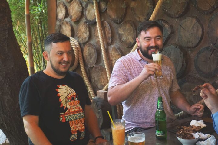 How-to-organize-your-surprise-party_6